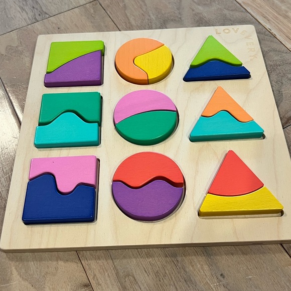 LOVEVERY PUZZLE - Picture 2 of 2